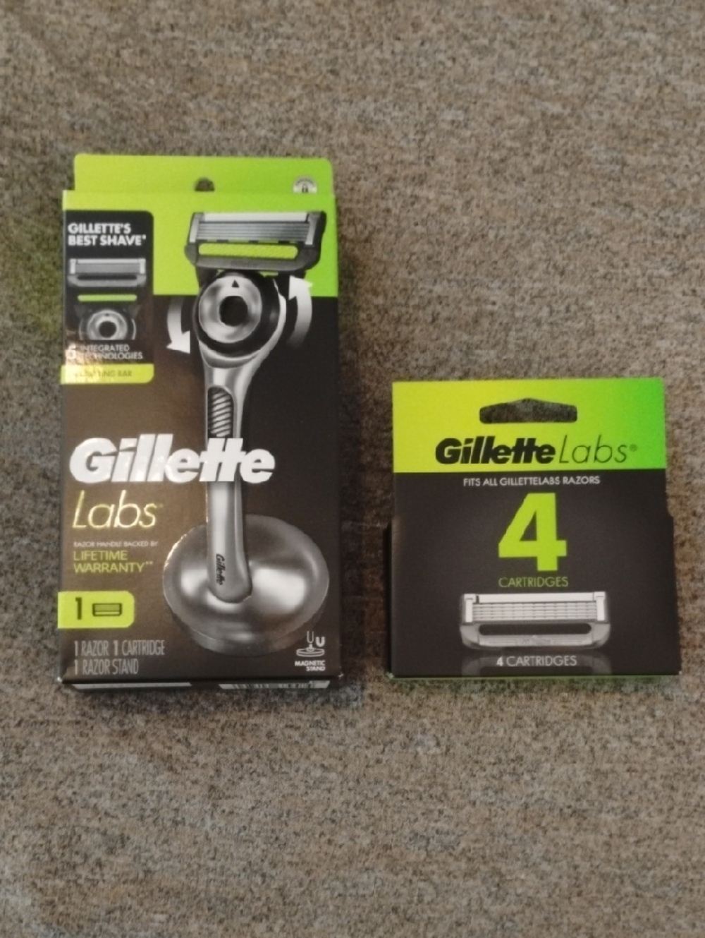 Set Gillette Labs Men’s Shaving Razor and Cartridges – Silver with Green Accents